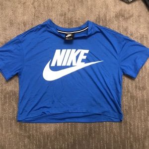 Cropped Workout shirt